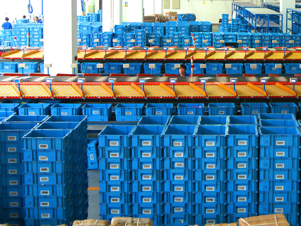 What kind of plastic storage boxes can be used on workshop production line?cid=6